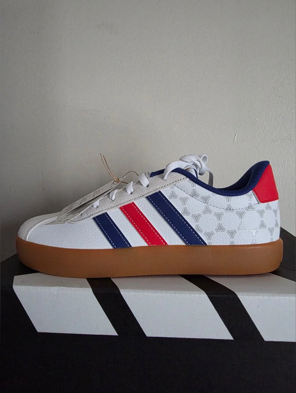 Adidas VL Court 3.0 Youth Size 5.5 New With Box